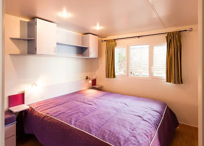 Campsite Eurocamp Mobilhomes At Brioni Sunny *