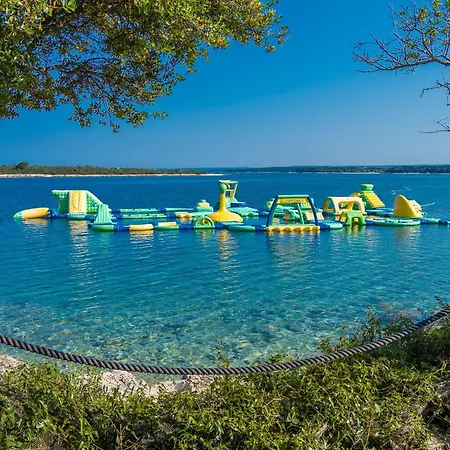 Eurocamp Mobilhomes At Brioni Sunny Campsite *