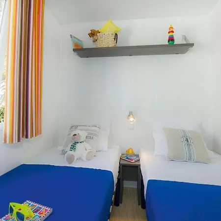 Eurocamp Mobilhomes At Brioni Sunny * פולה