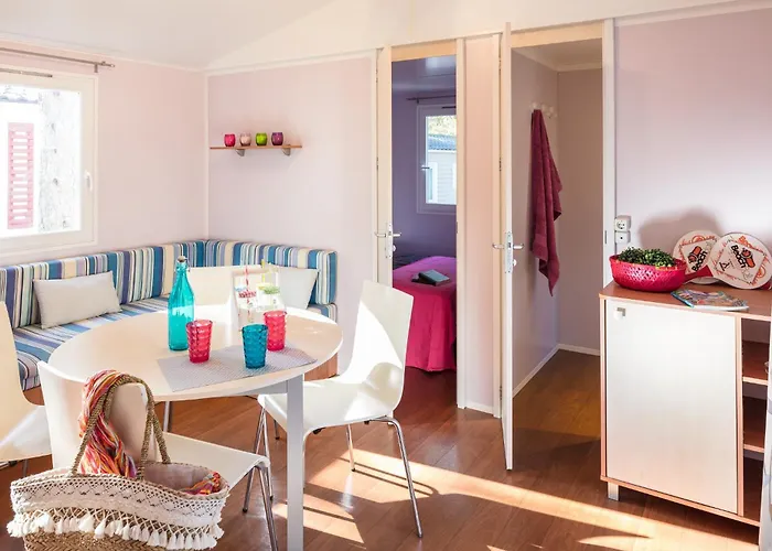 Kemping Eurocamp Mobilhomes At Brioni Sunny