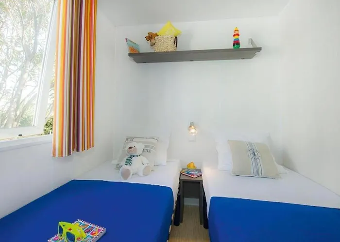 Eurocamp Mobilhomes At Brioni Sunny * Pula