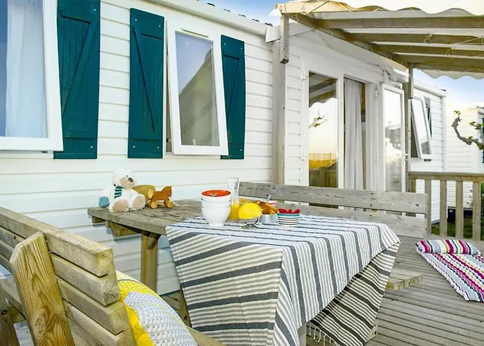 Eurocamp Mobilhomes At Brioni Sunny Kemping Pula