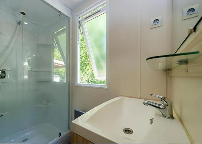 캠프장 Eurocamp Mobilhomes At Brioni Sunny 풀라