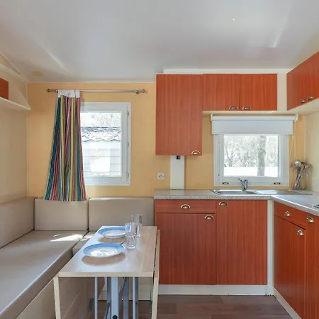 Eurocamp Mobilhomes At Brioni Sunny Пула