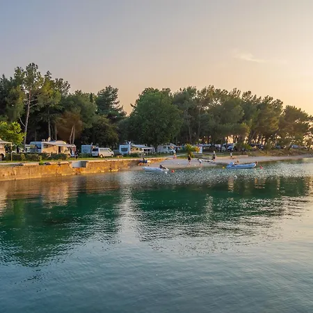 Кемпинг Eurocamp Mobilhomes At Brioni Sunny Пула