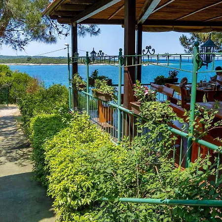 Кемпинг Eurocamp Mobilhomes At Brioni Sunny Пула