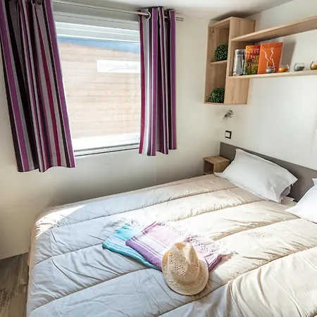 Kamp Eurocamp Mobilhomes At Brioni Sunny *